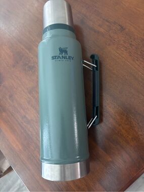 Excellent Vintage Stanley Green Stainless Steel Vacuum Flask with Handle